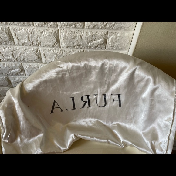 Furla tri color leather cortina bag w top handle - Picture 2 of 5